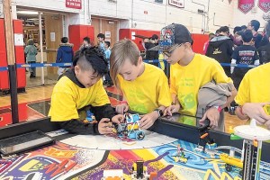Mineola Student Roboticists Compete In Local Tournament