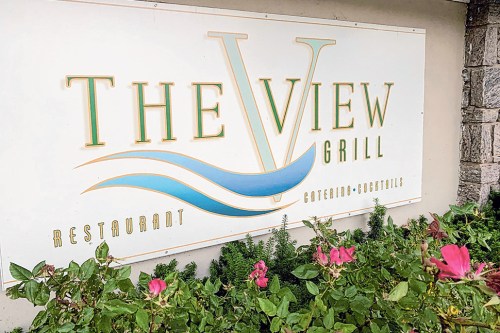 The View Grill, since 2013, has served as a gathering place for Glen Covers. 
(Photo courtesy GSM Communications)