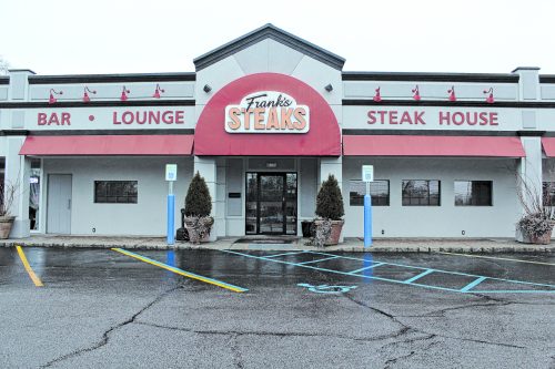 Franks Steak’s on Jericho Turnpike is now closed.
(Credit: Sydney Kuhnel)