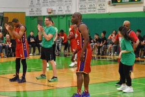 Harlem Wizards Vs. Farmingdale Dream Team Delights Fans