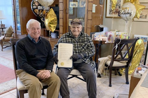 Assemblymember Charles Lavine 
presents a citation to World War II veteran Eli Levine in Melville on Friday, Feb, 16, 2024.
(Photo courtesy the Office of New York State Assemblymember Charles Lavine)