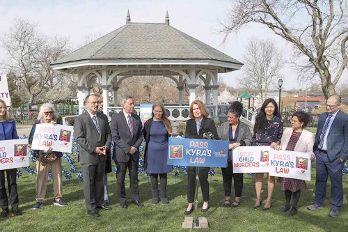 KyraTONH_42424_A KyraTONH_42424_A