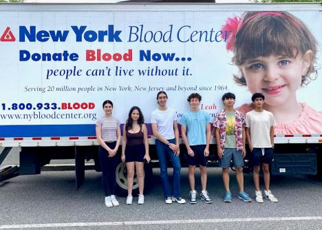 BloodDrive_A (Left to right) Elizabeth Yadgarov, Eliza Liebowitz (Co-Chair), Niko Quadri, Tyler Osit (Co-Chair), Wilson Joel Romero-Granados, Krish Sharma (Photo courtesy of the Village of East Hills)