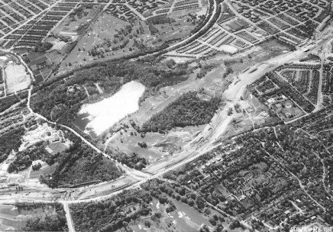 LIE_A In October 1958, two years after the above aerial photograph was shot, the first Long Island section of the Long Island Expressway opened between Exit 32 (LIttle Neck Parkway) and Exit 39 (Glen Cove Road in East Hills). Image by Skyviews New York. (Courtesy of vanderbiltcupraces.com.)