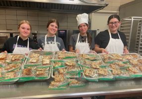PB&J Galore: North Shore Key Club Volunteers