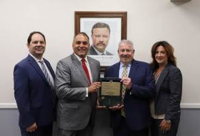 Town of Oyster Bay recognized for outstanding financial reporting